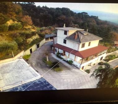 Villa in vendita a Ascoli Piceno (Ascoli Piceno)