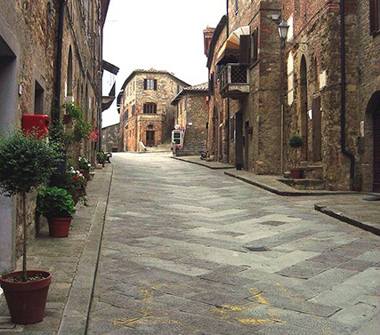 Casa indipendente in vendita a Radicondoli, Frazione Belforte