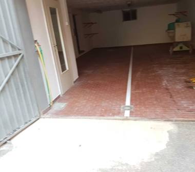 Magazzino in vendita a Bologna, Zona Foscherara