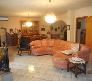 Villa in vendita a Casalnuovo di Napoli (Napoli)