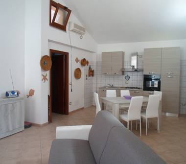 Casa indipendente in vendita a Teulada (Sud Sardegna)