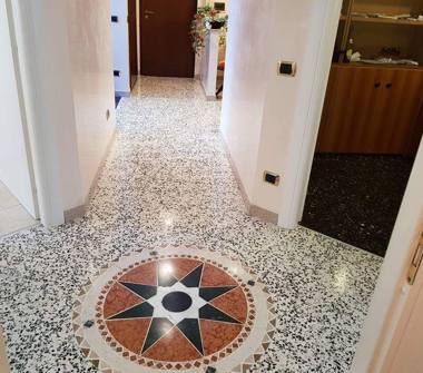 Palazzo/Stabile in vendita a Quiliano, Frazione Valleggia, Via Cesare Briano 13