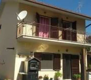 Casa indipendente in affitto a Pizzoli (L'Aquila)