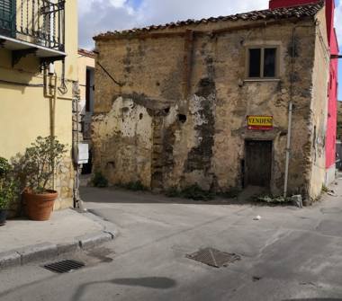 Casa indipendente in vendita a Palermo, Zona Calatafimi Alta