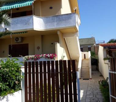 Casa indipendente in vendita a Ardea, Frazione Tor San Lorenzo Lido