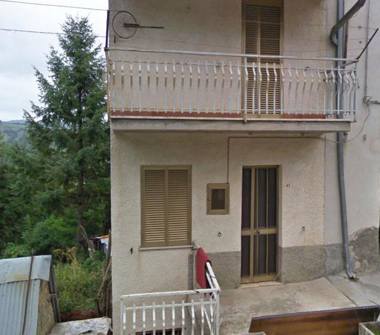 Casa indipendente in vendita a Rocca Santa Maria, Frazione Paranesi