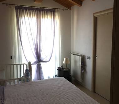 Villetta a schiera in vendita a Oltrona di San Mamette (Como)