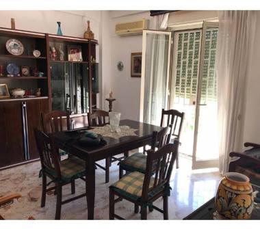 Quadrilocale in vendita a Palermo, Zona Oreto