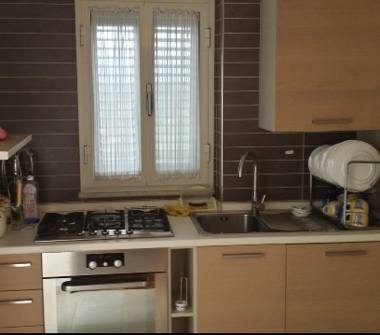 Trilocale in vendita a Minturno, Frazione Marina Di Minturno, Piazza Portella 2