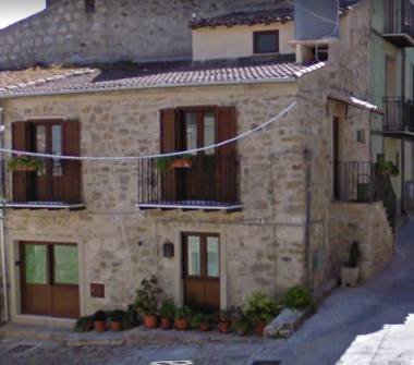 Casa indipendente in vendita a Bompietro (Palermo)