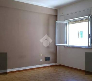 Palazzo/Stabile in vendita a Palermo, Zona Oreto