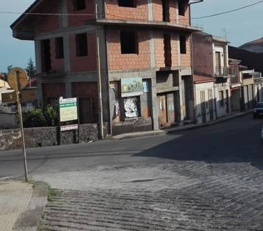 Casa indipendente in vendita a Piedimonte Etneo (Catania)