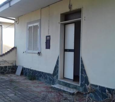 Casa indipendente in vendita a Castel Volturno (Caserta)