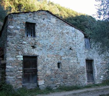Rustico/Casale in vendita a Fosdinovo, Frazione Giucano