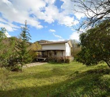 Villa in vendita a Civitella Roveto (L'Aquila)