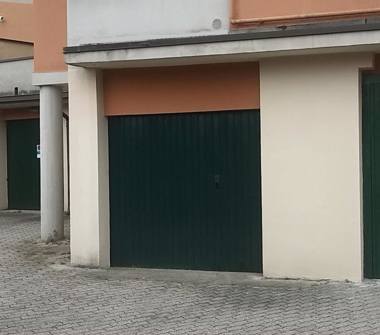 Box/Garage/Posto auto in vendita a Verbania, Frazione Intra