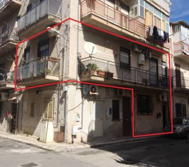 Trilocale in vendita a Palermo, Zona Partanna