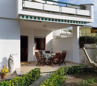 Villetta a schiera in vendita a Anzio, Frazione Lavinio-Lido di Enea