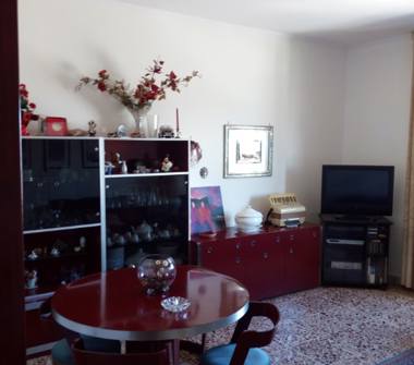 Trilocale in vendita a Tivoli, Frazione Tivoli Alta