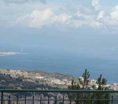 Villa in vendita a Messina, Frazione Rodia