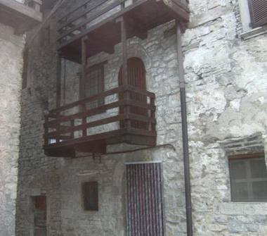 Porzione di casa in vendita a Sant'Omobono Terme, Frazione Selino Alto