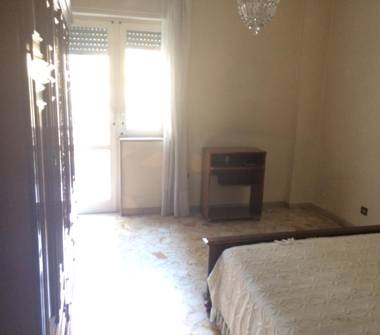 Affitto Stanza Singola a Napoli, Zona San Carlo all'Arena