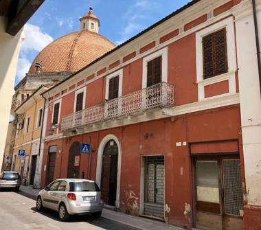 Palazzo/Stabile in vendita a Giulianova (Teramo)