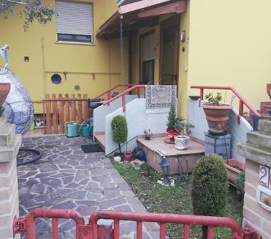 Quadrilocale in vendita a Cartoceto, Frazione Frazione Lucrezia