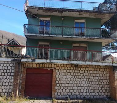 Villa in vendita a Monteforte Irpino (Avellino)