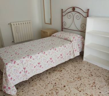 Affitto Stanza Singola a Catania, Zona Viale Mario Rapisardi, Via Raimondo Franchetti 37