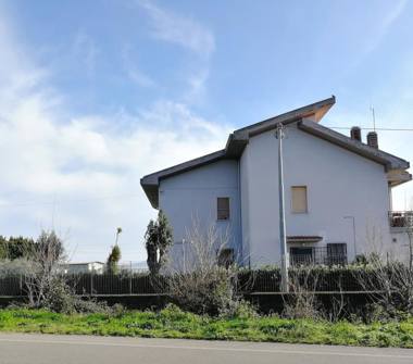 Casa indipendente in vendita a Tarquinia (Viterbo)
