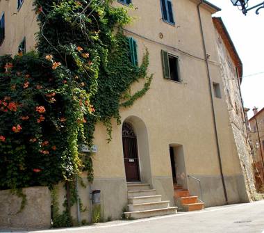 Negozio in vendita a Gavorrano, Frazione Ravi