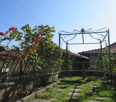 Casa indipendente in vendita a Massino Visconti (Novara)