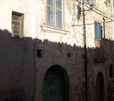 Rustico/Casale in vendita a Guardiaregia (Campobasso)