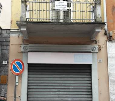 Negozio in vendita a Mede (Pavia)