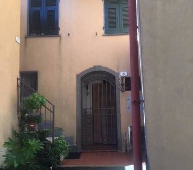 Appartamento in vendita a Fivizzano, Frazione Bardine Di San Terenzo