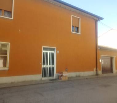Casa indipendente in vendita a Sabbioneta (Mantova)