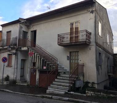 Casa indipendente in vendita a Apollosa (Benevento)
