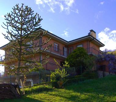 Affitto Appartamento Vacanze a Comano, Frazione Crespiano