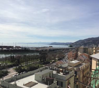 Appartamento in vendita a Genova, Zona Pra