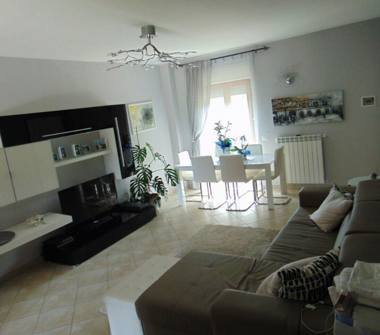 Appartamento in vendita a Narni, Frazione Testaccio, Via Flaminia romana 205