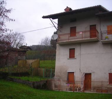 Casa indipendente in vendita a San Giovanni Bianco (Bergamo)