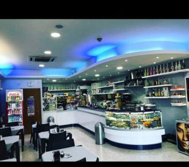 Bar in vendita a Roma, Zona Talenti