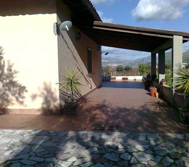 Villa in vendita a Partinico (Palermo)