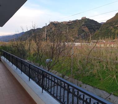 Appartamento in vendita a Fiumefreddo Bruzio (Cosenza)