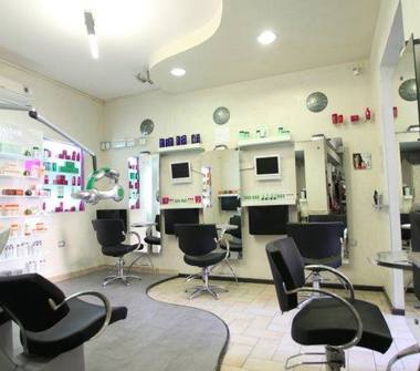 Parrucchiere in vendita a Castellammare di Stabia (Napoli)