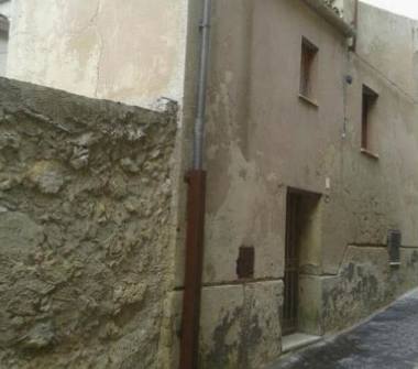 Casa indipendente in vendita a Enna, Frazione Centro città