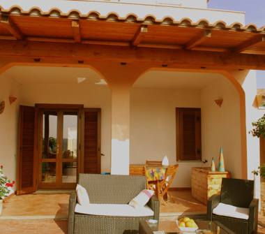 Affitto Villetta a schiera Vacanze a San Teodoro (Sassari), Via Monte Bianco sn