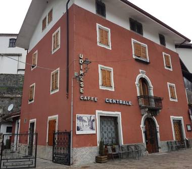 Palazzo/Stabile in vendita a Sutrio (Udine)