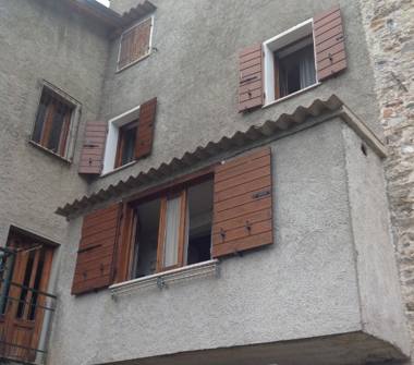 Villa in vendita a Tremosine sul Garda (Brescia), Via Terra 35